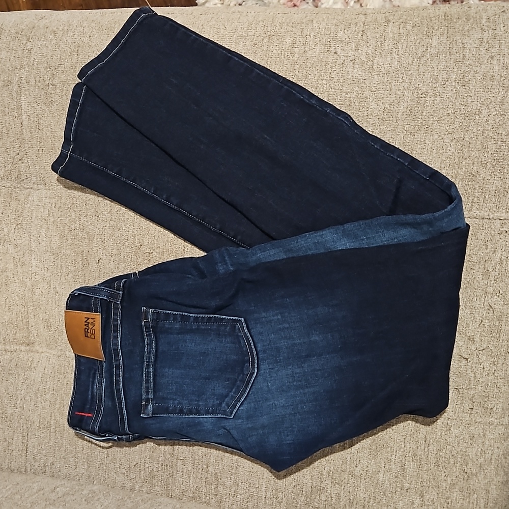 Fran Denim Dana Low Rise Skinny Jean in Dark Wash Athletic Fit Denim Size 28